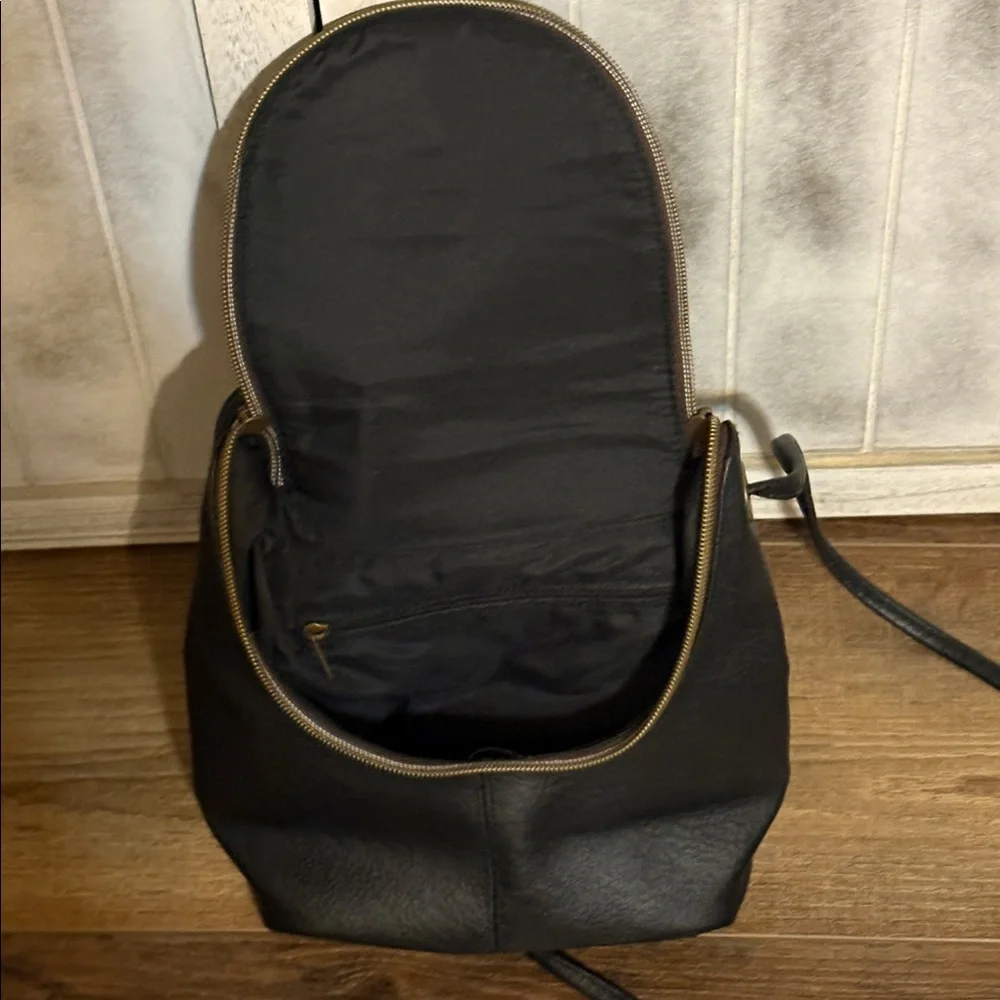 Classic Black Crossbody Shoulder Bag